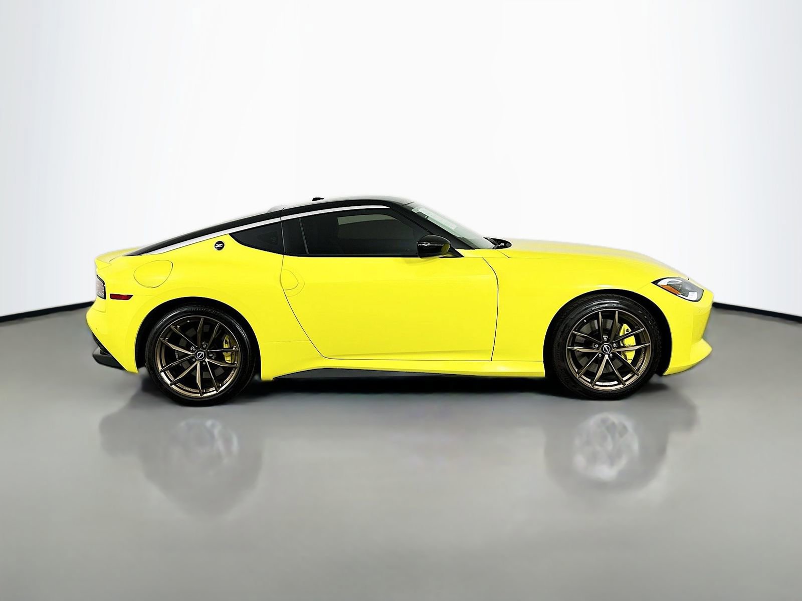 Used 2023 Nissan Z w/ Floor Mat Package (L93) RWD image 8