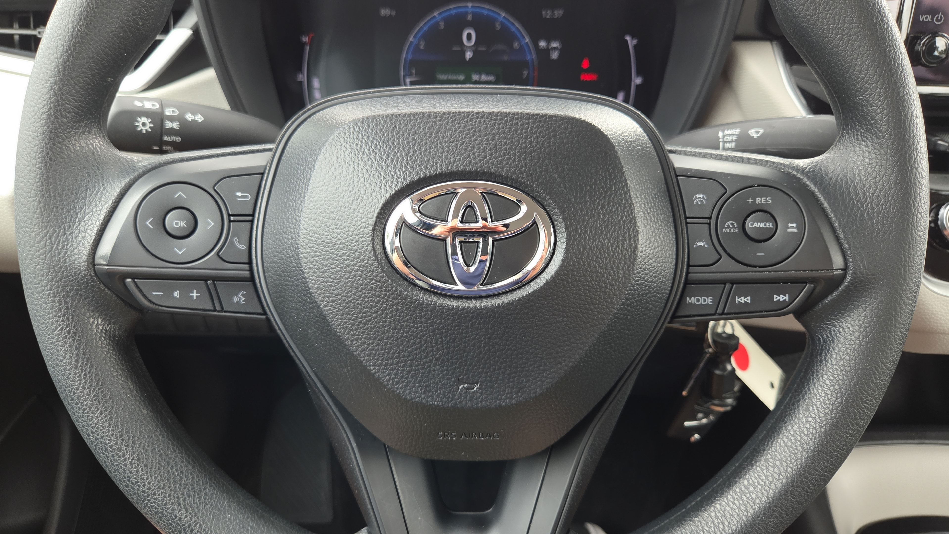 Certified 2026 Toyota Corolla LE FWD image 30