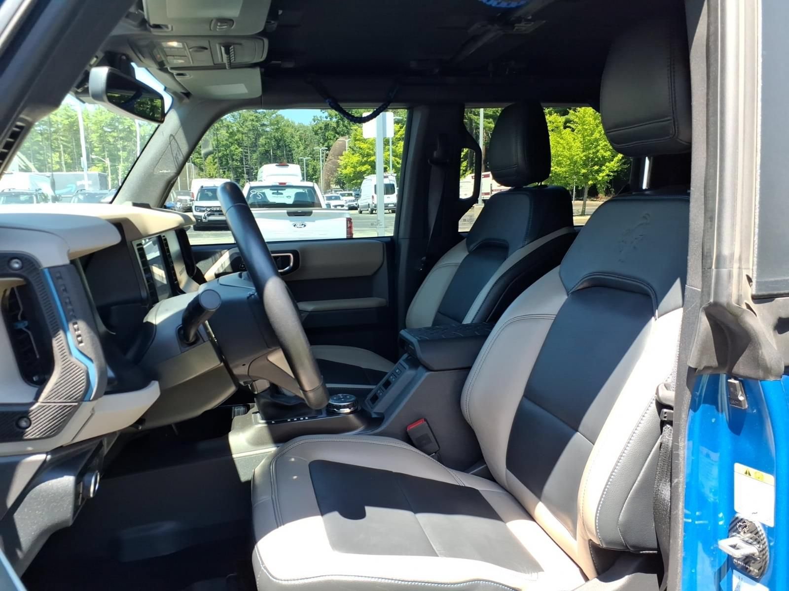 Used 2023 Ford Bronco Wildtrak AWD/4WD image 16