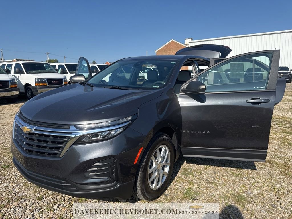 Used 2022 Chevrolet Equinox LS w/ LS Convenience Package image 28