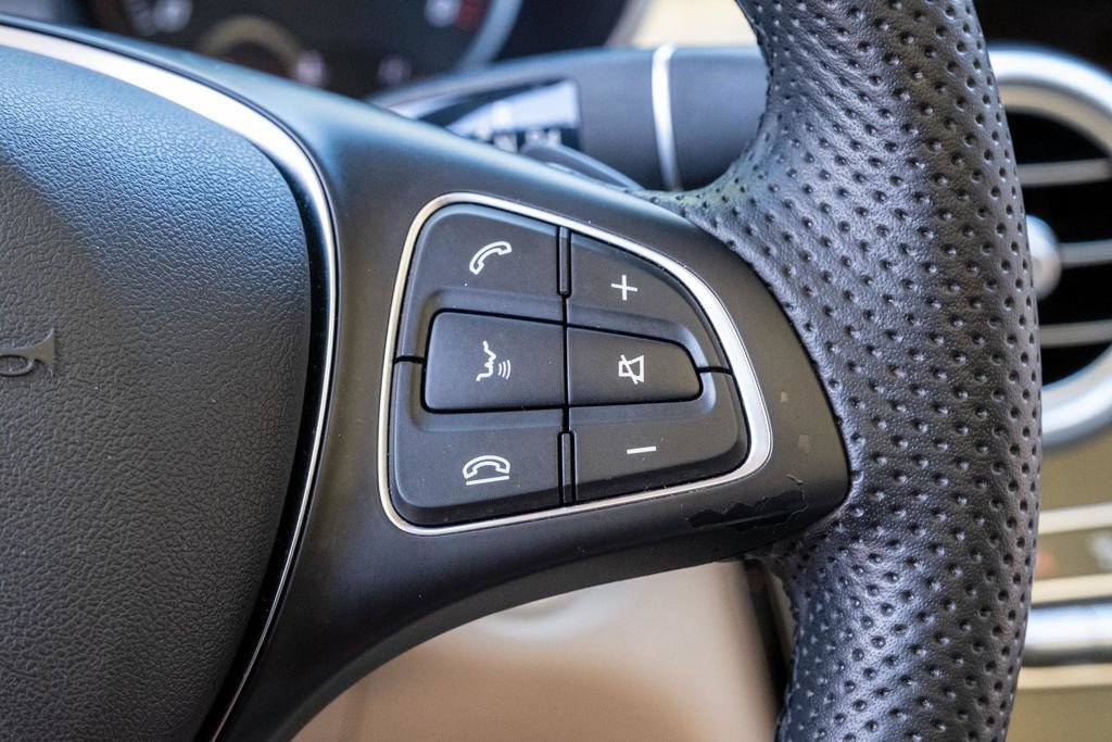 Used 2019 Mercedes-Benz GLC 300 image 28