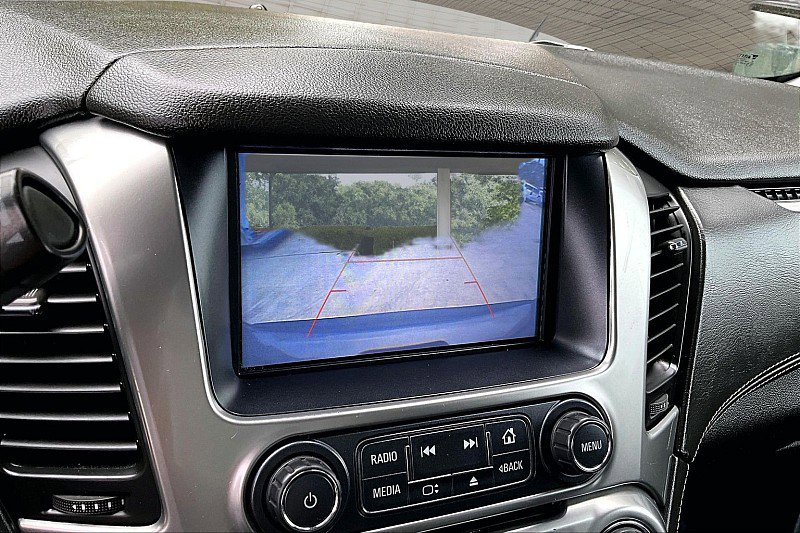 Used 2018 Chevrolet Suburban LT w/ Texas Edition Package RWD image 20