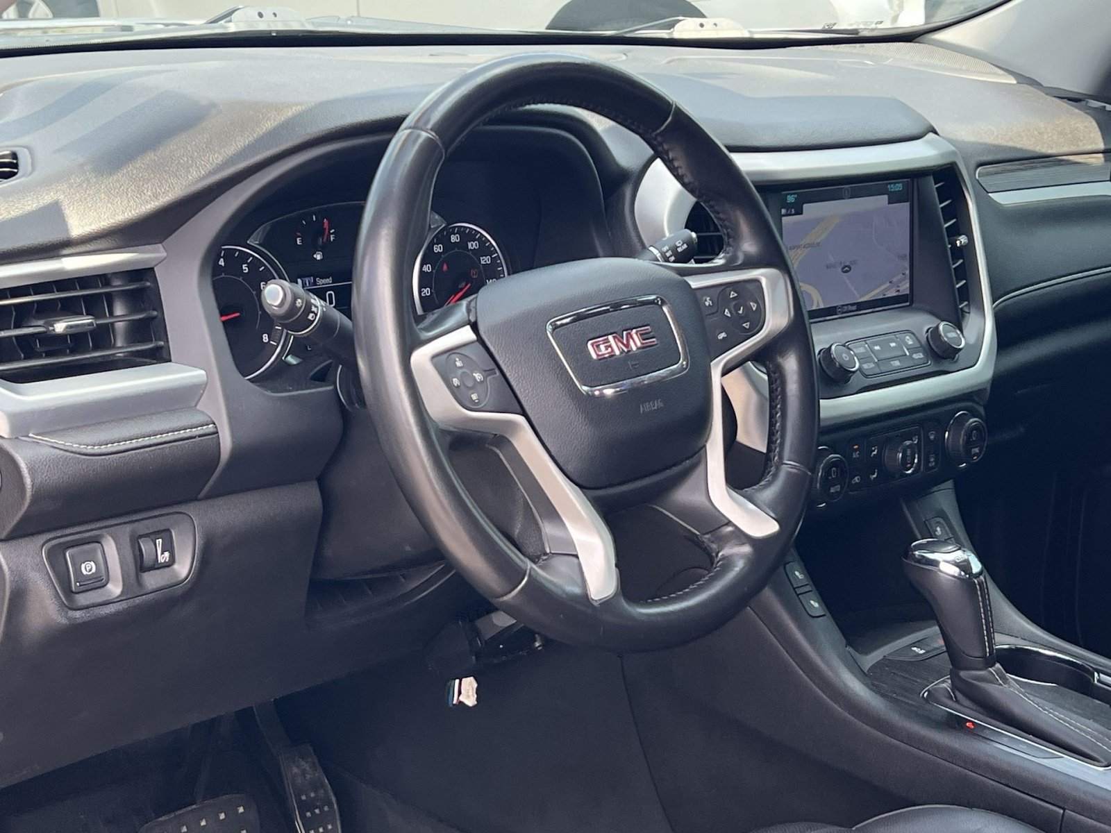 Used 2019 GMC Acadia SLT w/ Black Edition FWD image 16