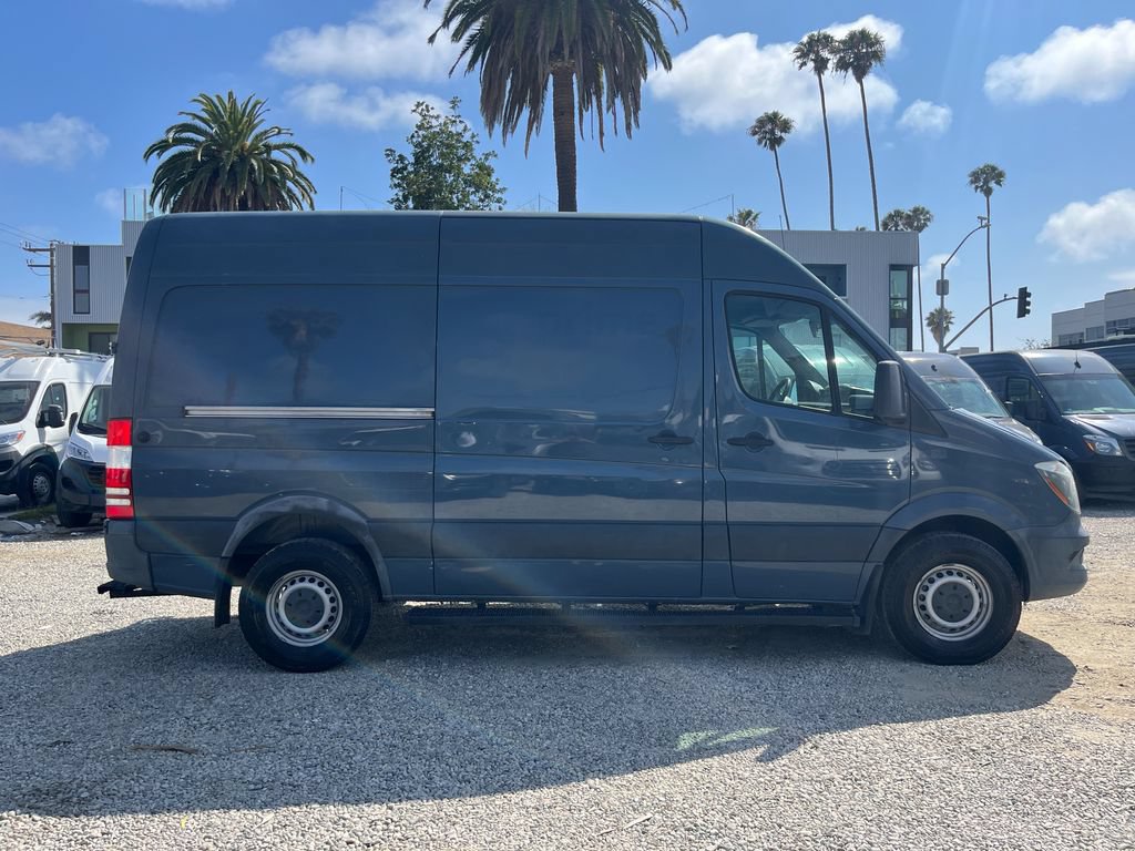 Used 2018 Mercedes-Benz Sprinter 2500 image 4
