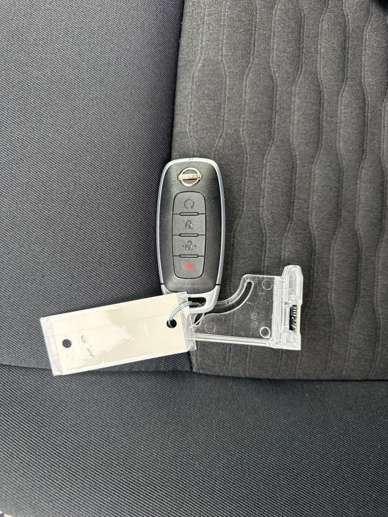 Used 2024 Nissan Pathfinder SV image 48