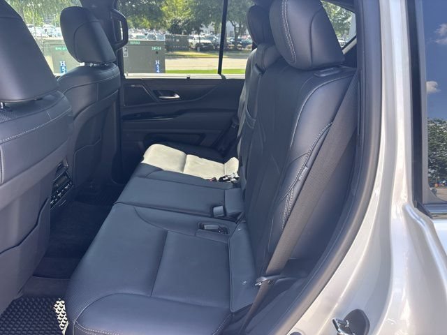 Used 2026 Lexus LX 700h Luxury w/ Appearance Package AWD/4WD image 18