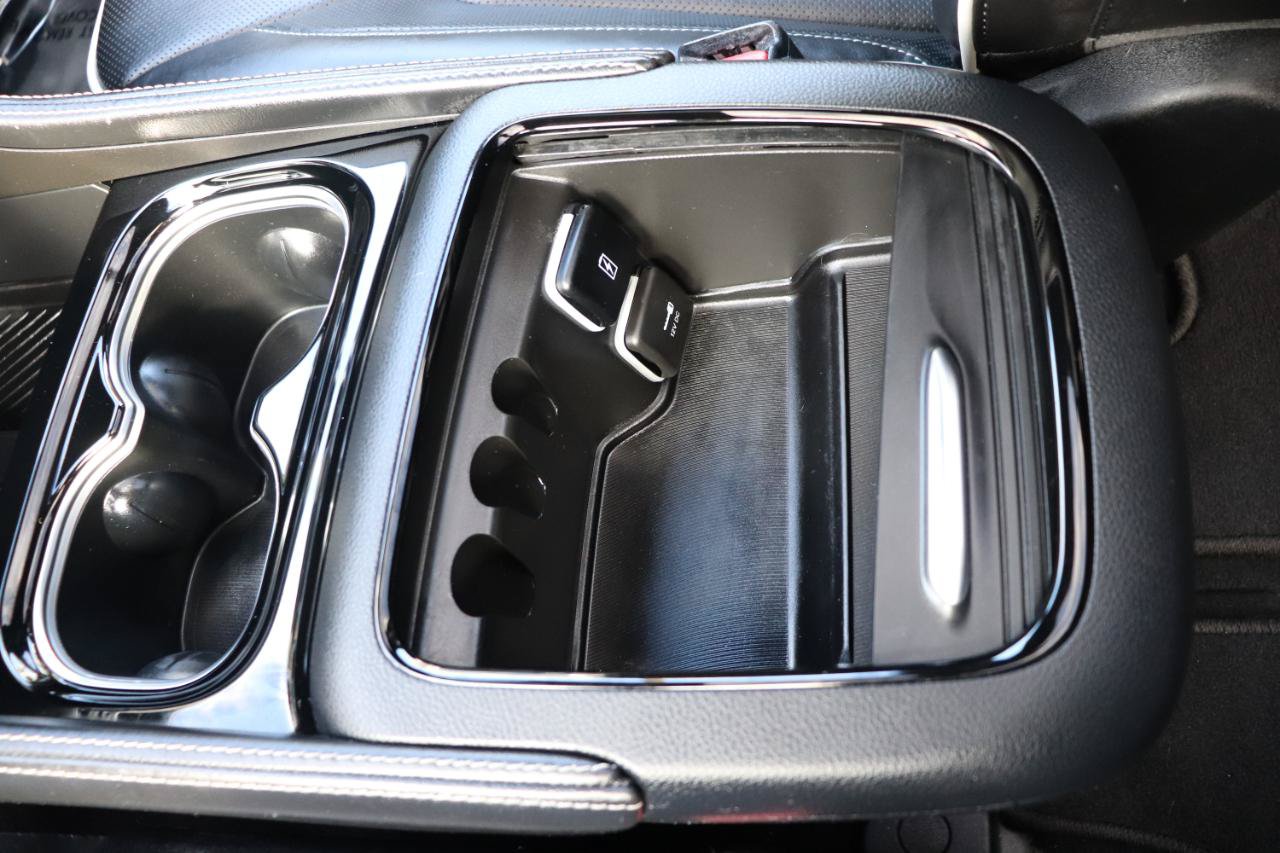 Used 2026 Chrysler Pacifica Limited FWD image 51