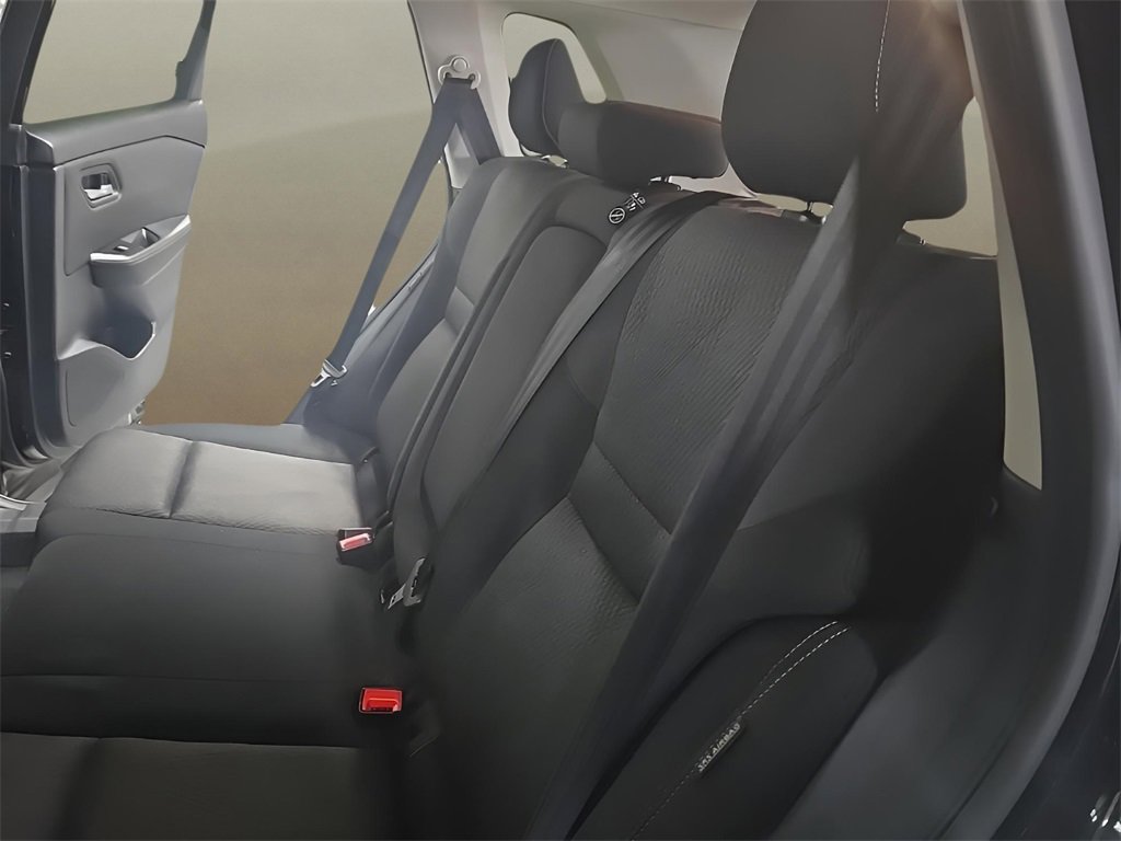 Used 2024 Nissan Rogue SV image 15