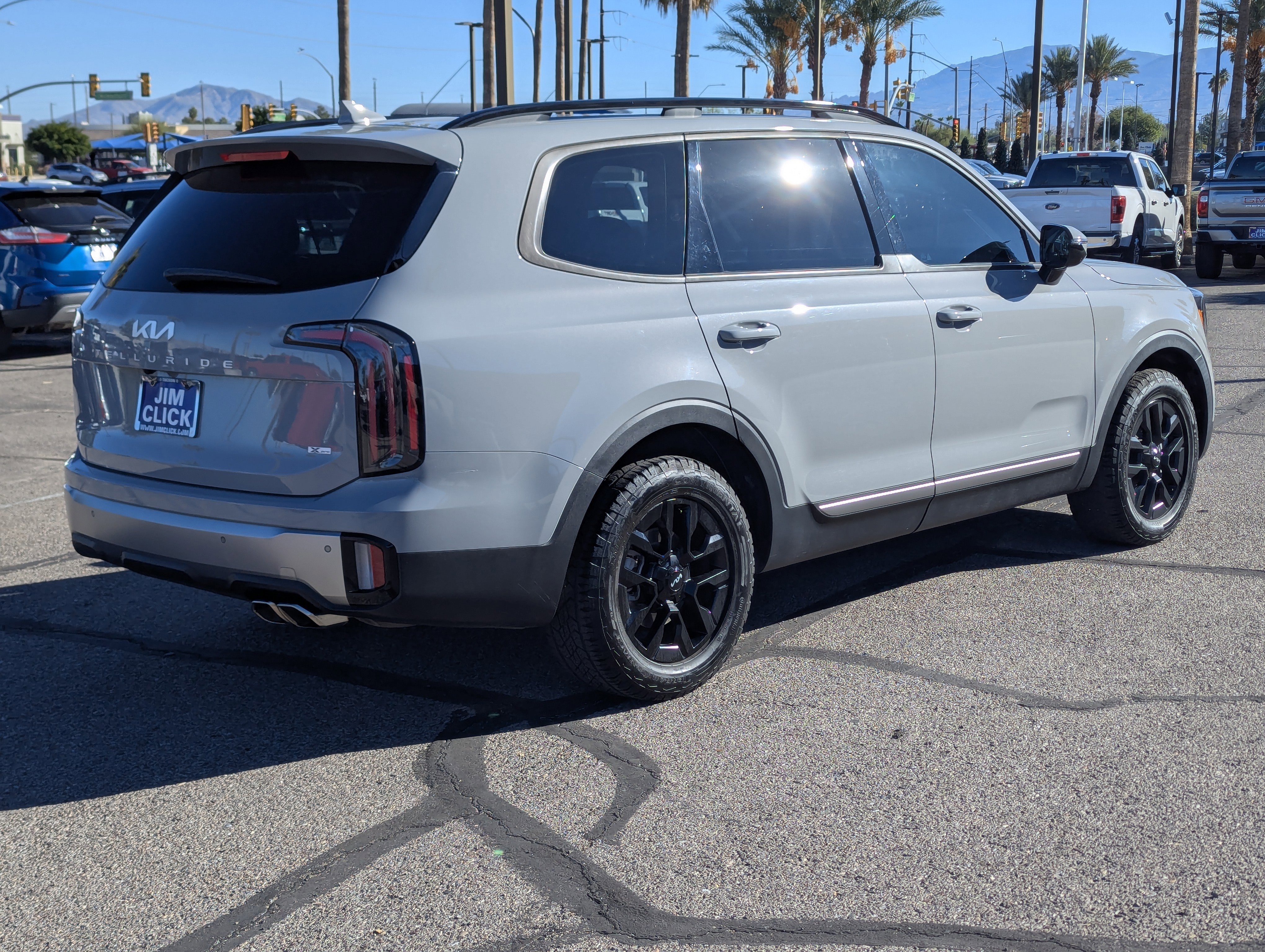 Used 2023 Kia Telluride SX X-Pro image 2