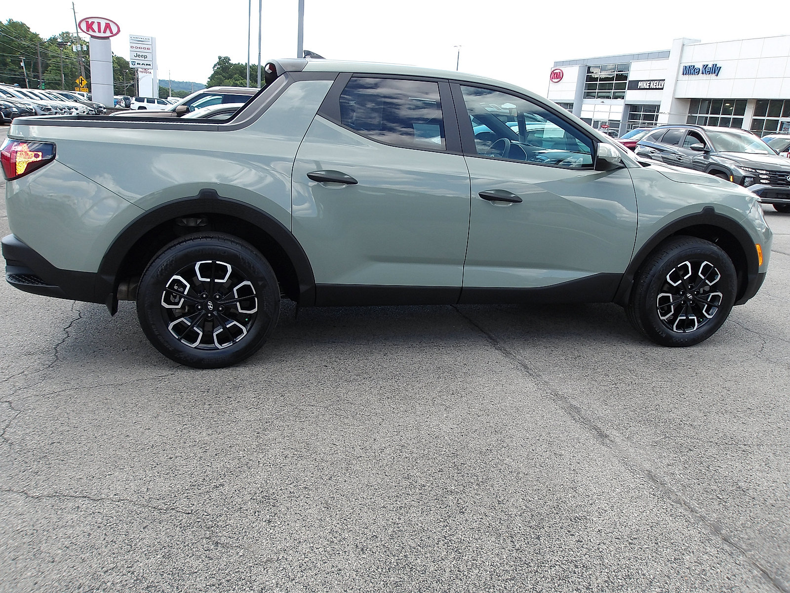 Certified 2023 Hyundai Santa Cruz SE AWD/4WD image 8