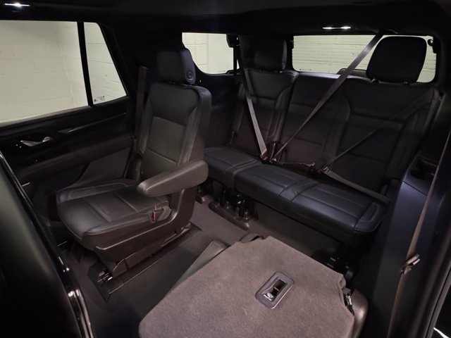 Used 2024 GMC Yukon Denali w/ Denali Reserve Package AWD/4WD image 16