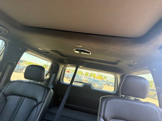 Used 2022 Jeep Grand Wagoneer Series II w/ Convenience Group III AWD/4WD image 32