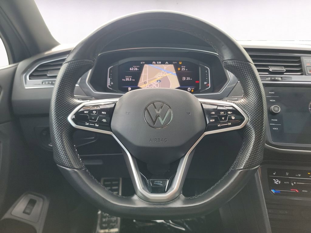 Used 2022 Volkswagen Tiguan SEL R-Line image 12