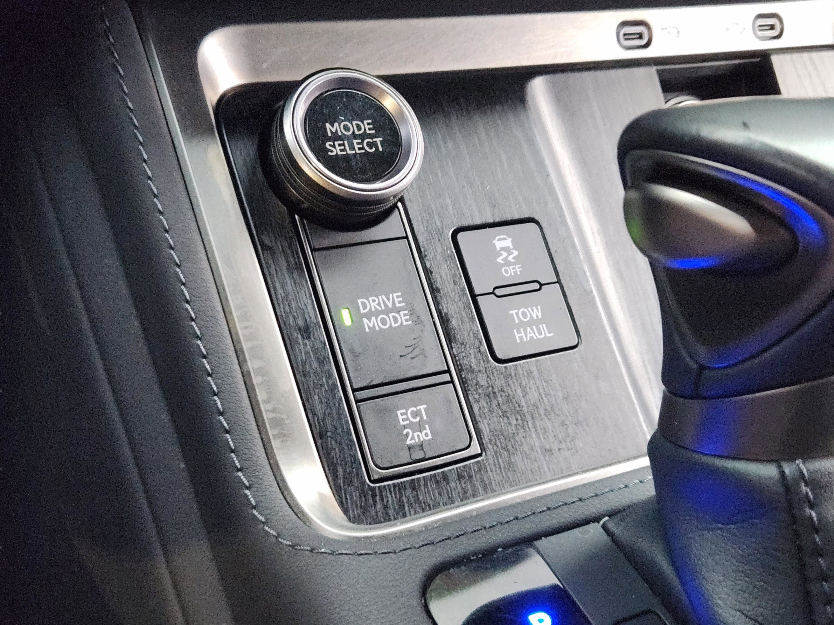 Used 2024 Lexus GX 550 w/ Accessory Package (Z1) AWD/4WD image 16