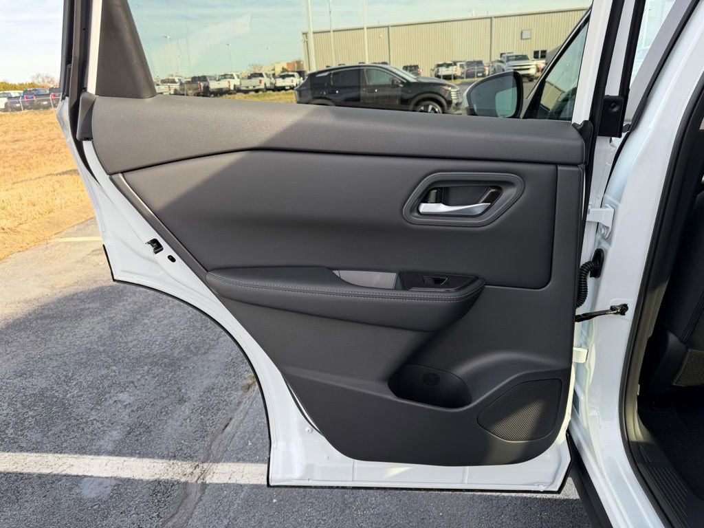 New 2026 Nissan Rogue SV w/ Cold Weather Package FWD image 15