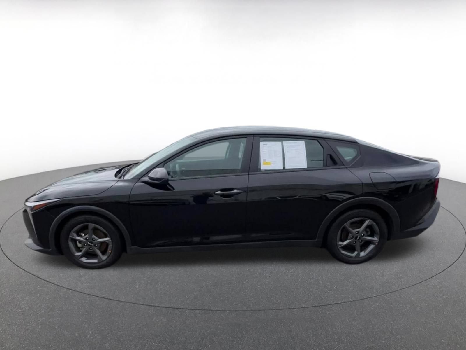 Used 2025 Kia K4 FWD image 8
