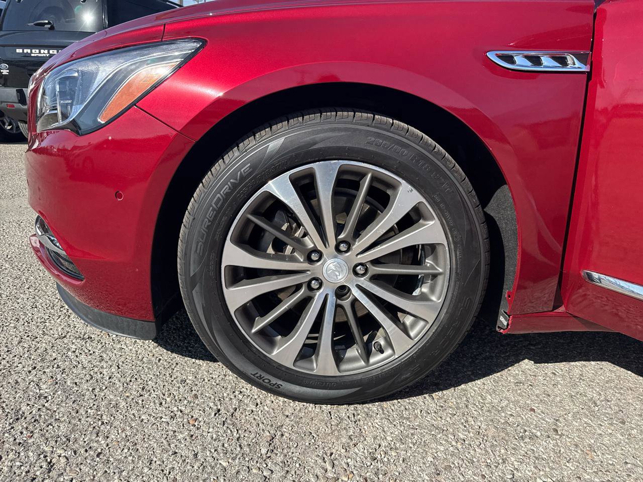 Used 2018 Buick LaCrosse Premium w/ Driver Confidence Package #2 image 27