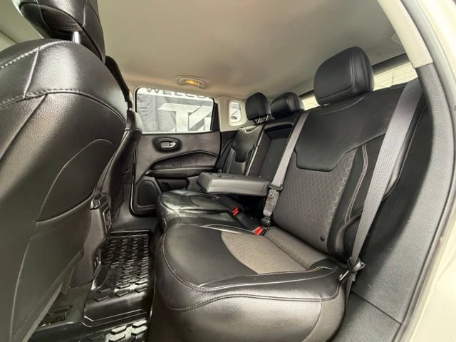 Used 2019 Jeep Compass Latitude w/ Popular Equipment Group FWD image 15