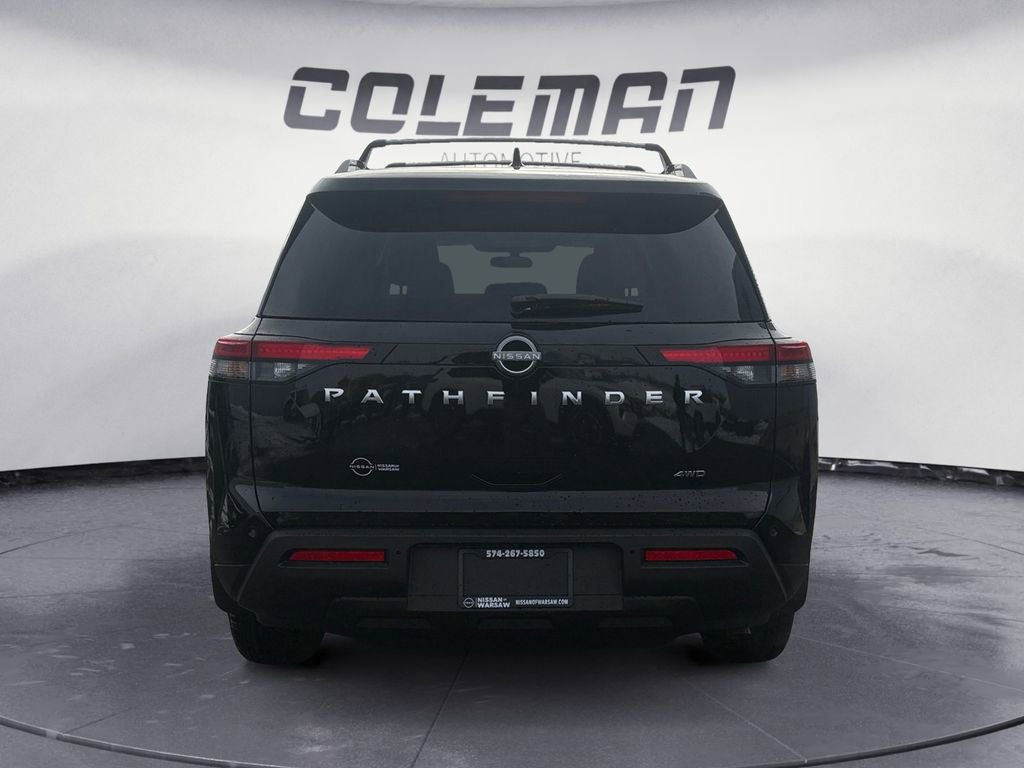 New 2025 Nissan Pathfinder SV image 4