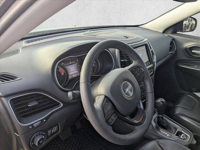 Used 2022 Jeep Cherokee Trailhawk AWD/4WD image 10