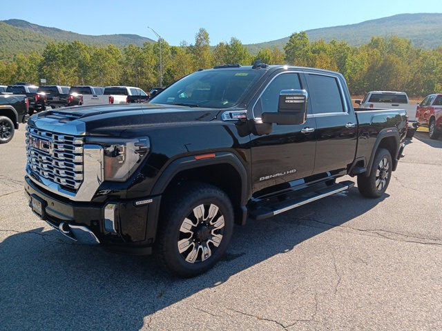 New 2026 GMC Sierra 2500 Denali w/ Denali Reserve Package image 3