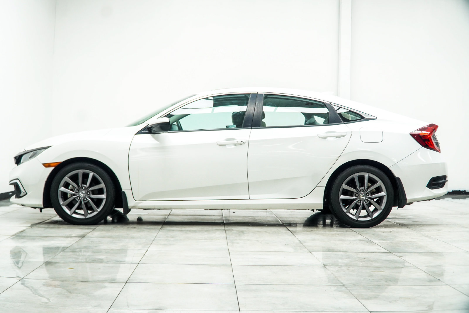 Used 2021 Honda Civic EX image 11
