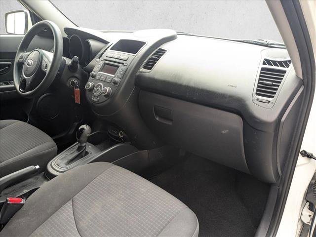 Used 2013 Kia Soul FWD image 19