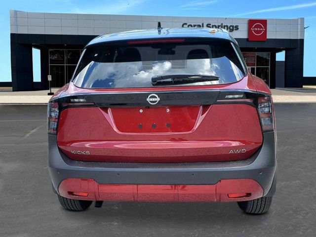 New 2025 Nissan Kicks SV image 4