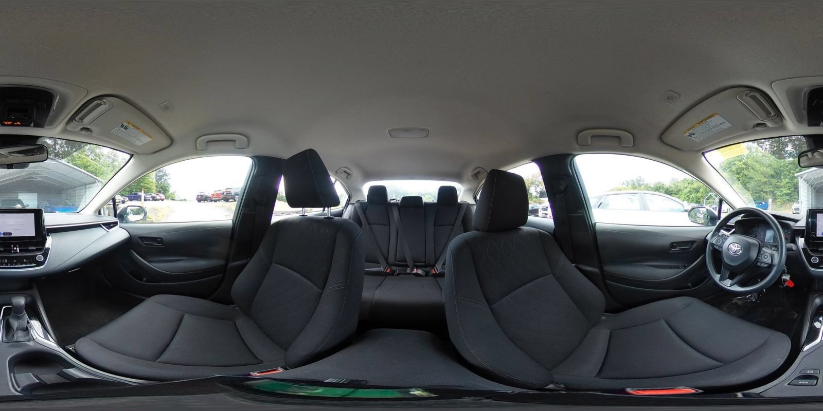 Used 2025 Toyota Corolla LE FWD image 39