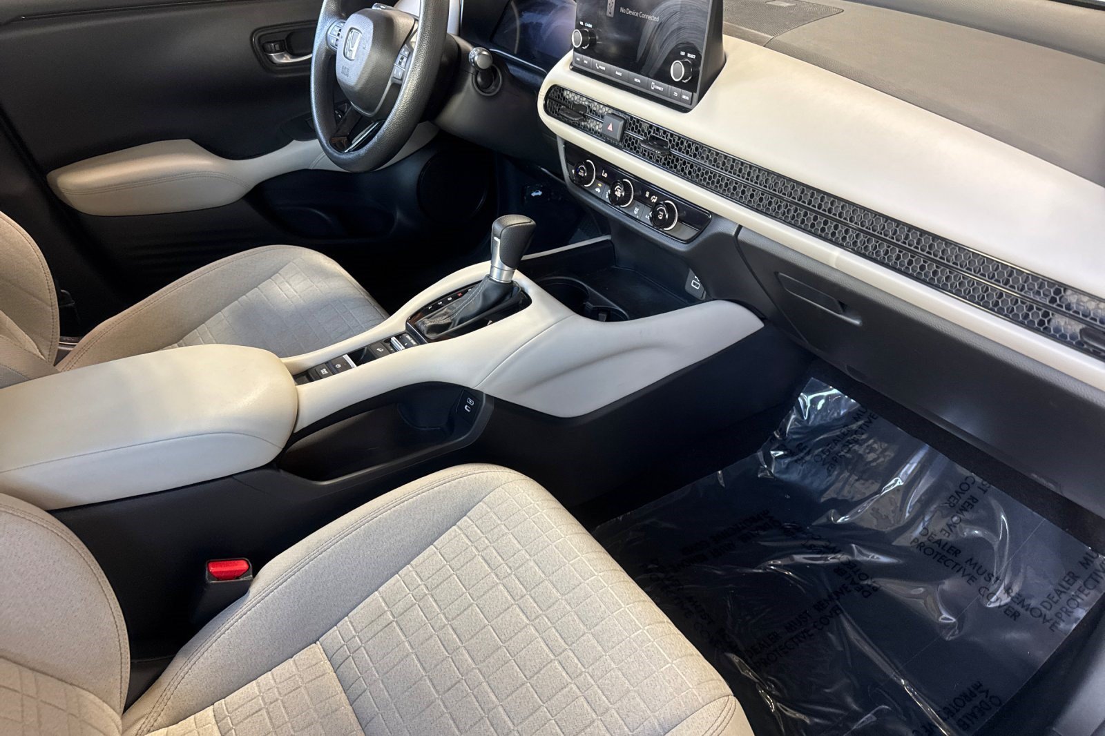 Used 2024 Honda HR-V LX image 34