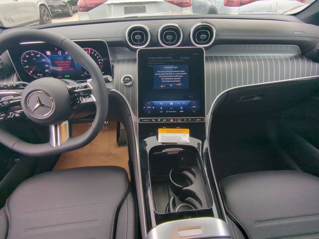New 2025 Mercedes-Benz GLC 350e 4MATIC image 2