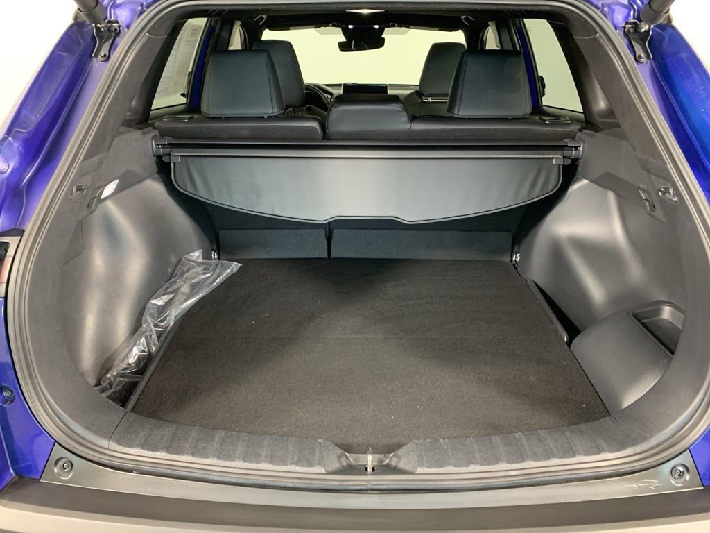 Used 2023 Toyota Corolla Cross XSE w/ Convenience Package image 12