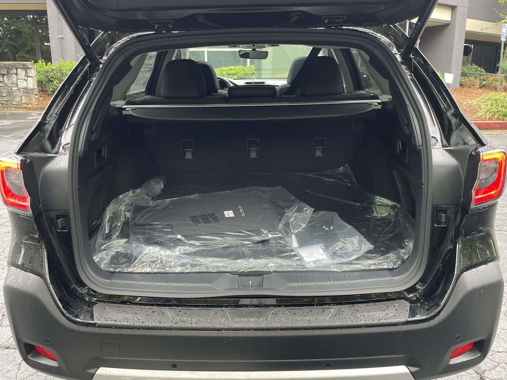New 2025 Subaru Outback Limited image 10