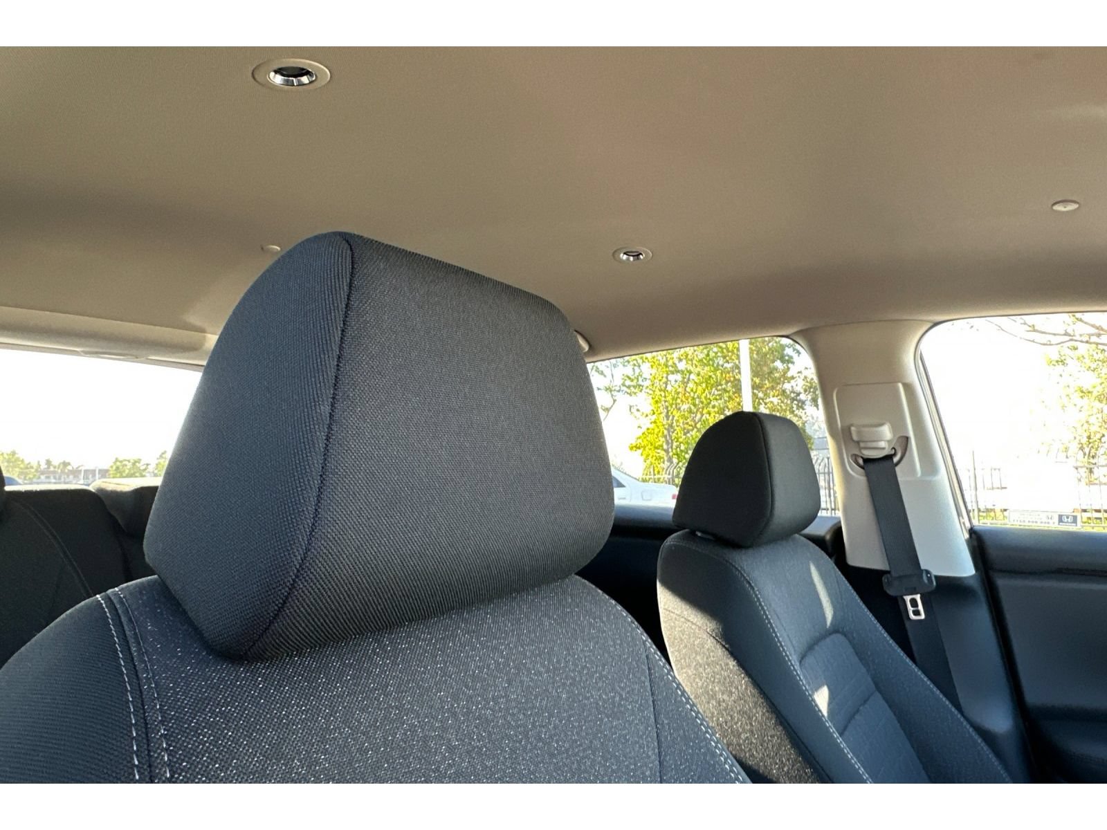 Used 2027 Honda HR-V LX image 20