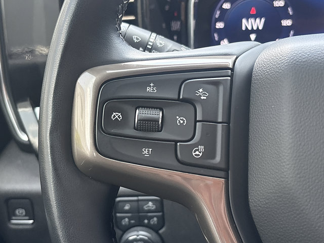 Used 2024 Chevrolet Silverado 2500 High Country w/ High Country Premium Package AWD/4WD image 9