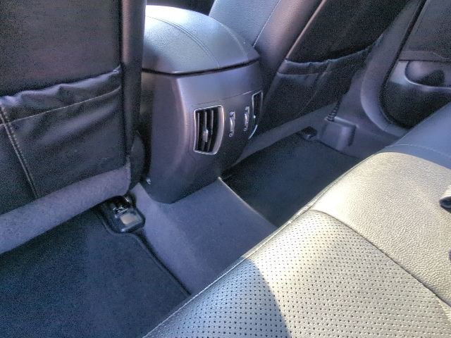 Used 2014 Hyundai Sonata Limited w/ Technology Package 05 FWD image 18