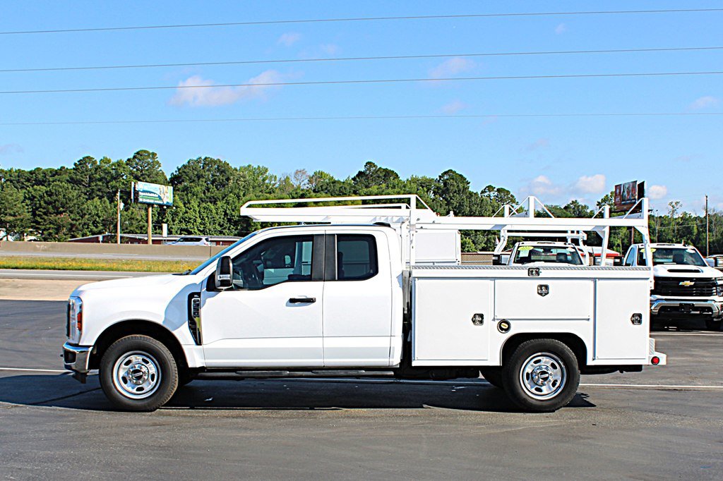 Used 2024 Ford F350 XL w/ XL Chrome Package RWD image 6