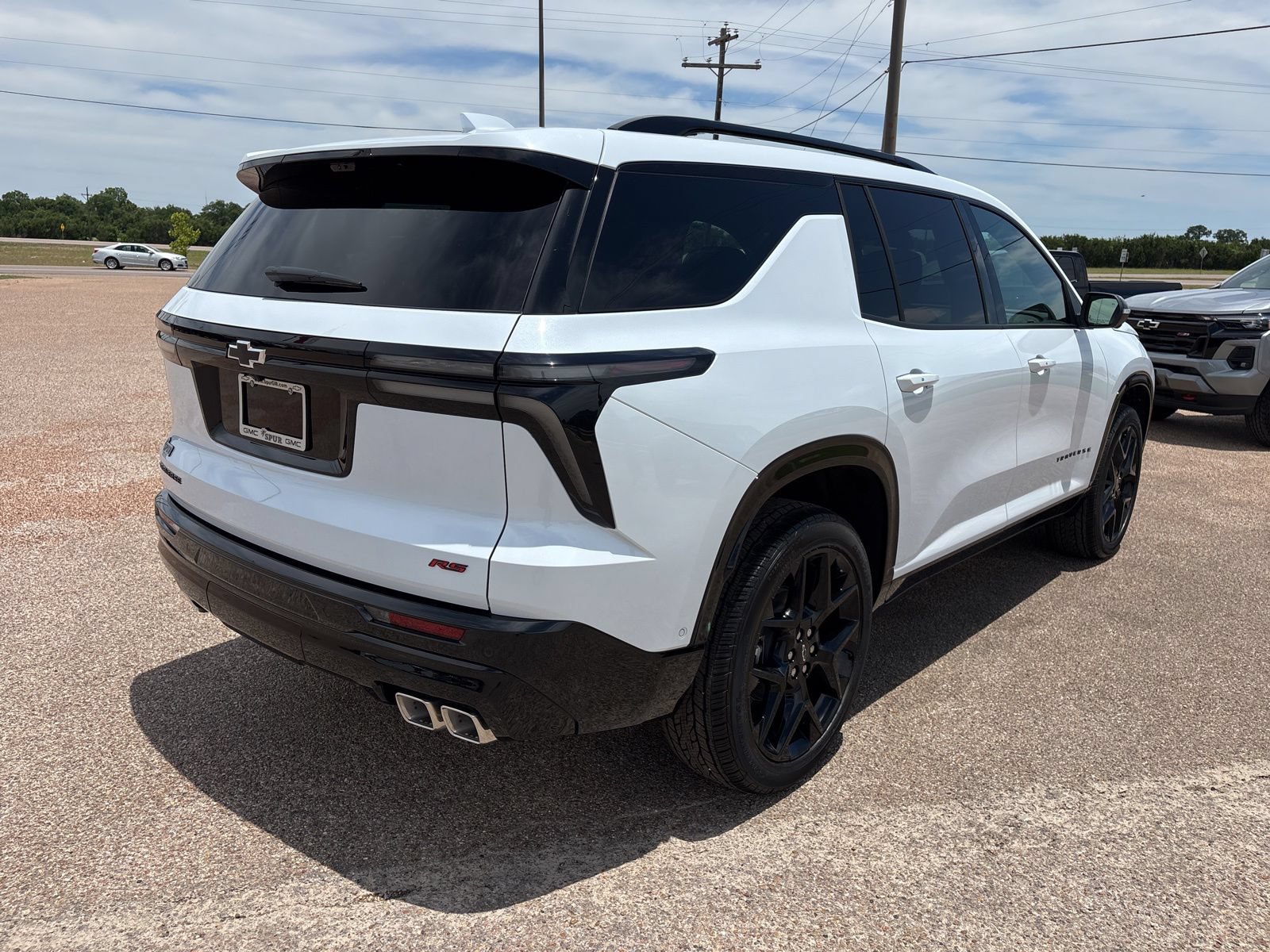 New 2026 Chevrolet Traverse RS w/ LPO, Floor Liner Package FWD image 6