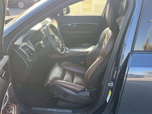 Used 2023 Volvo XC90 T8 Ultimate w/ Lounge Package AWD/4WD image 8