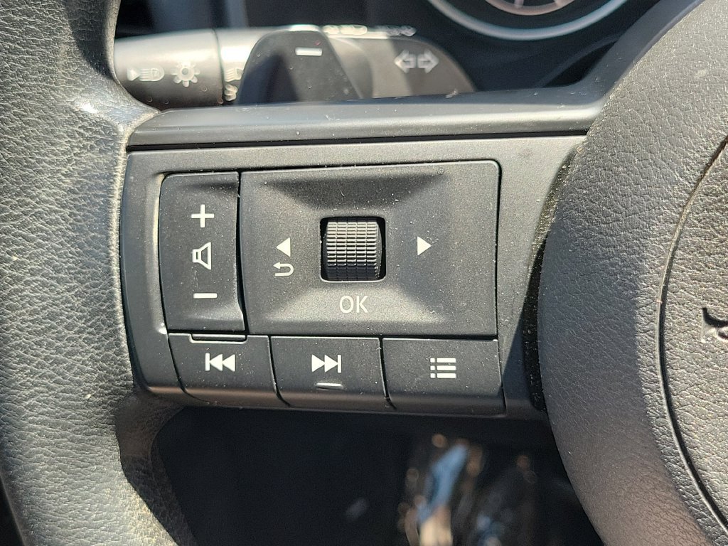 Certified 2024 Nissan Rogue SV AWD/4WD image 31