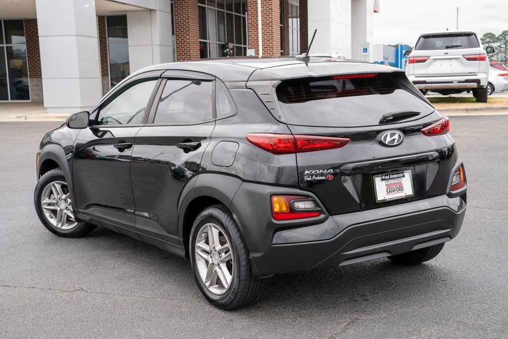 Used 2018 Hyundai Kona SE image 3