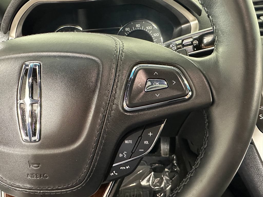 Used 2020 Lincoln MKZ Reserve w/ Elements Package AWD/4WD image 26