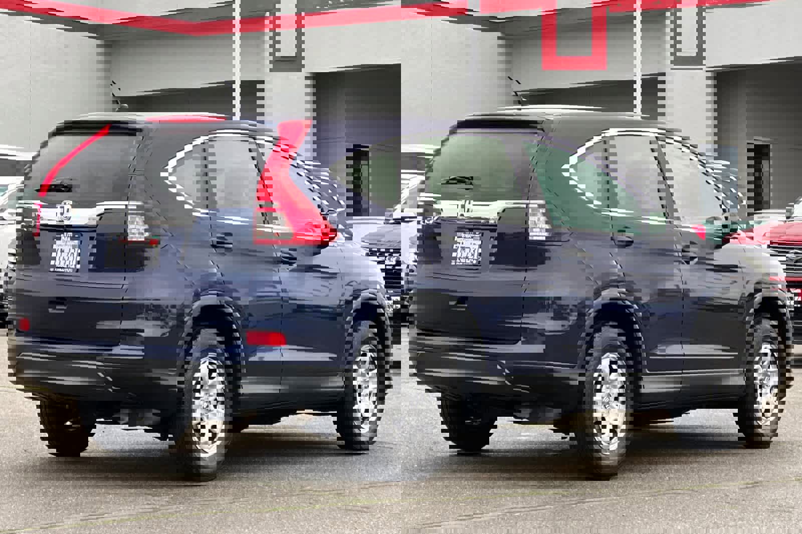 Used 2015 Honda CR-V LX image 2