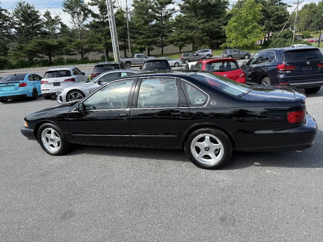 Used 1996 Chevrolet Impala SS RWD image 9