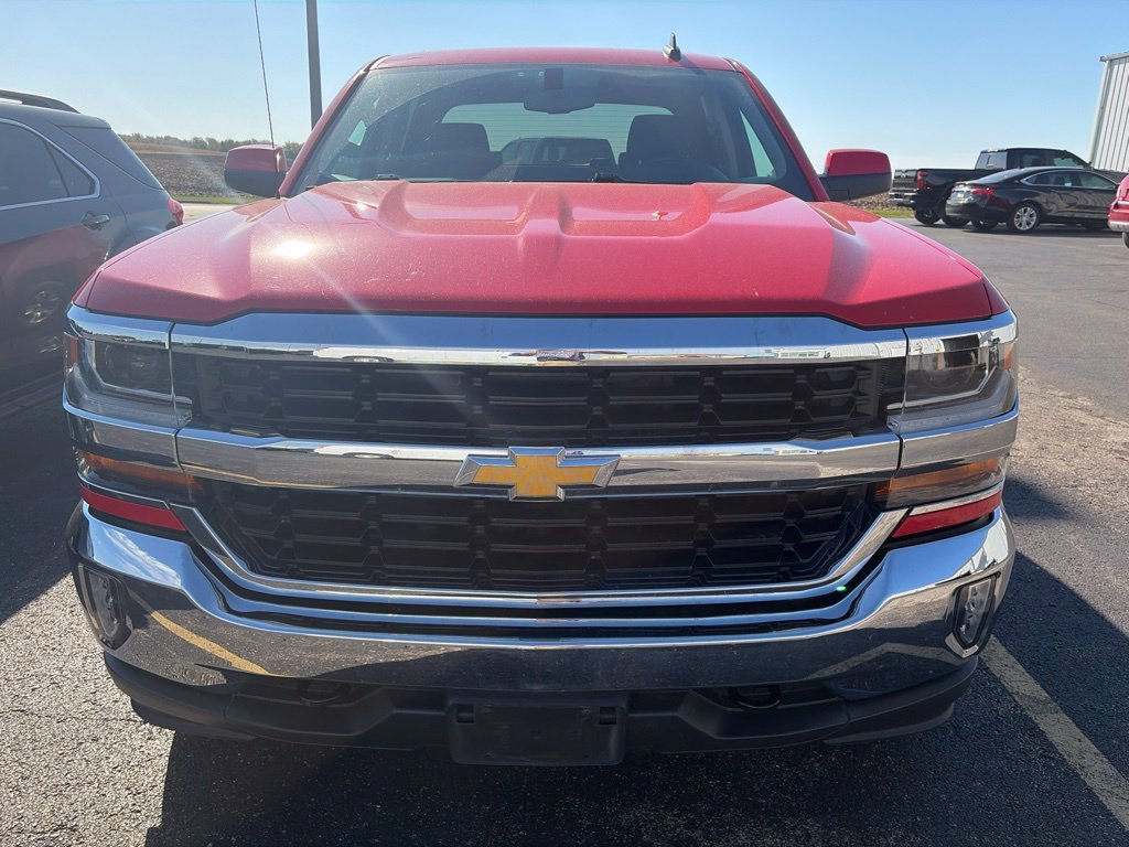 Used 2017 Chevrolet Silverado 1500 LT w/ All Star Edition AWD/4WD image 2