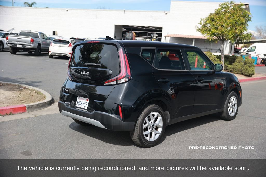 Used 2023 Kia Soul LX w/ LX Technology Package image 6