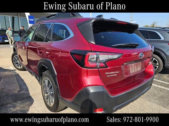 Used 2023 Subaru Outback Premium image 3