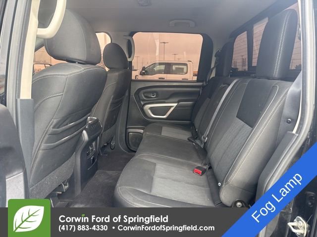 Used 2017 Nissan Titan SV image 11
