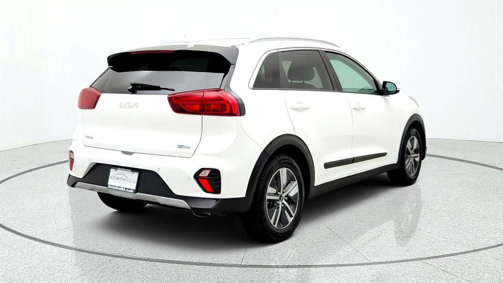 Used 2022 Kia Niro EX Premium FWD image 5