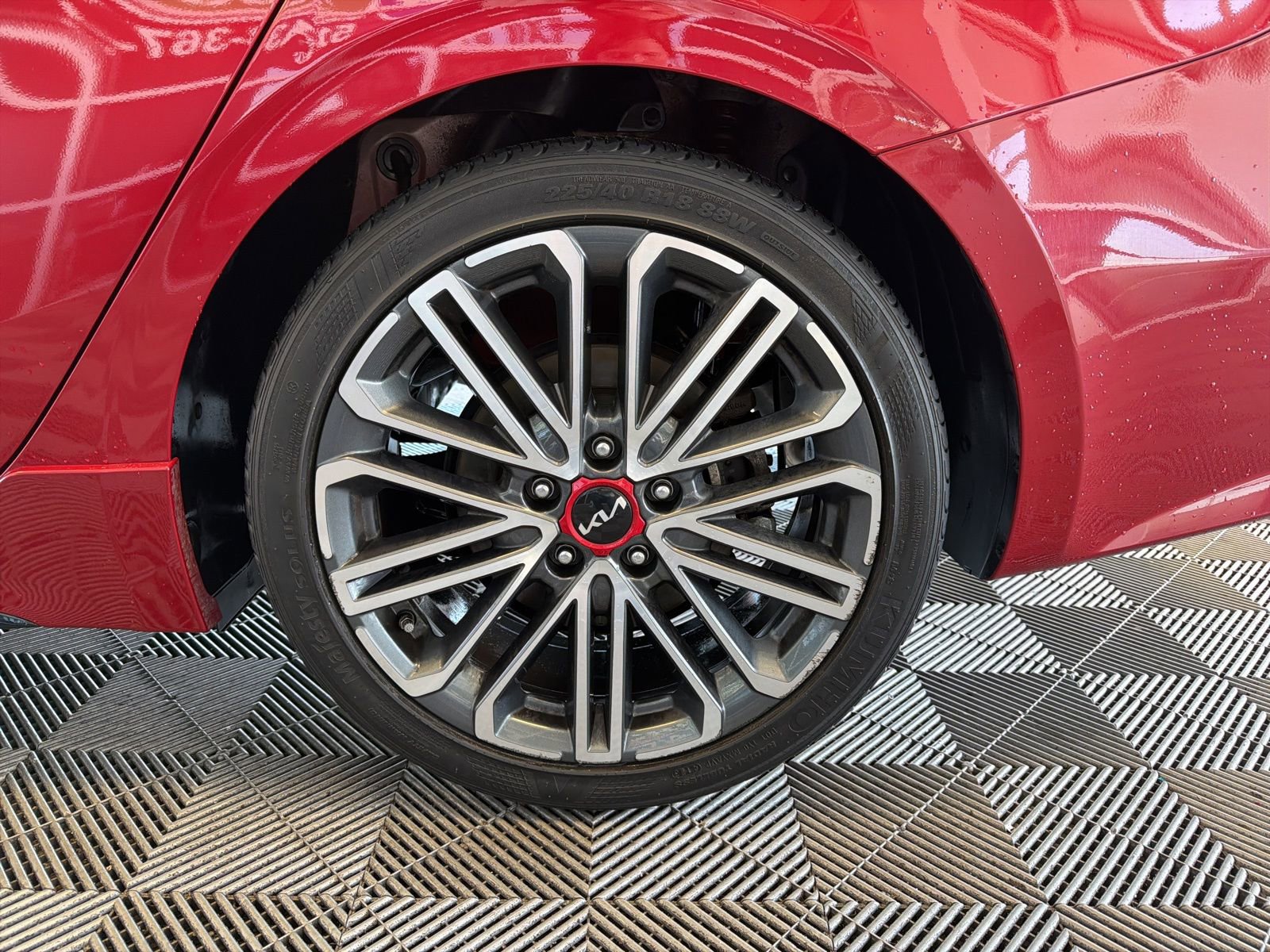 Used 2024 Kia Forte GT w/ GT2 Package image 9